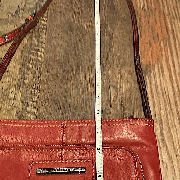 Franco Sarto Red leather crossbody in great pre-owned condition. - Picture 12 of 14